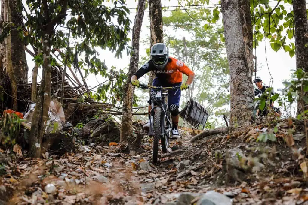 how-to-make-a-mountain-bike-trail-in-your-backyard-mtb-rules