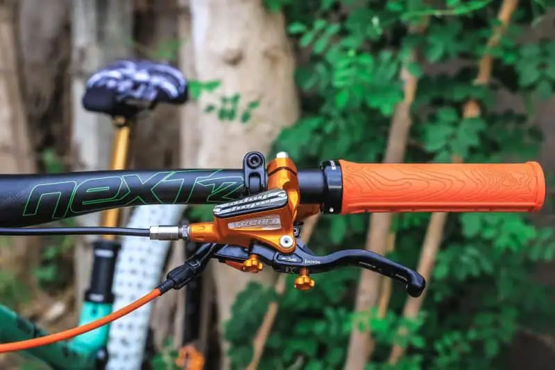 How to Adjust Brake Levers on a Mountain Bike
