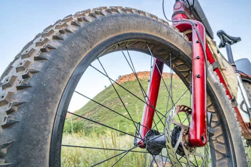 When is the right time to replace mountain bike tires