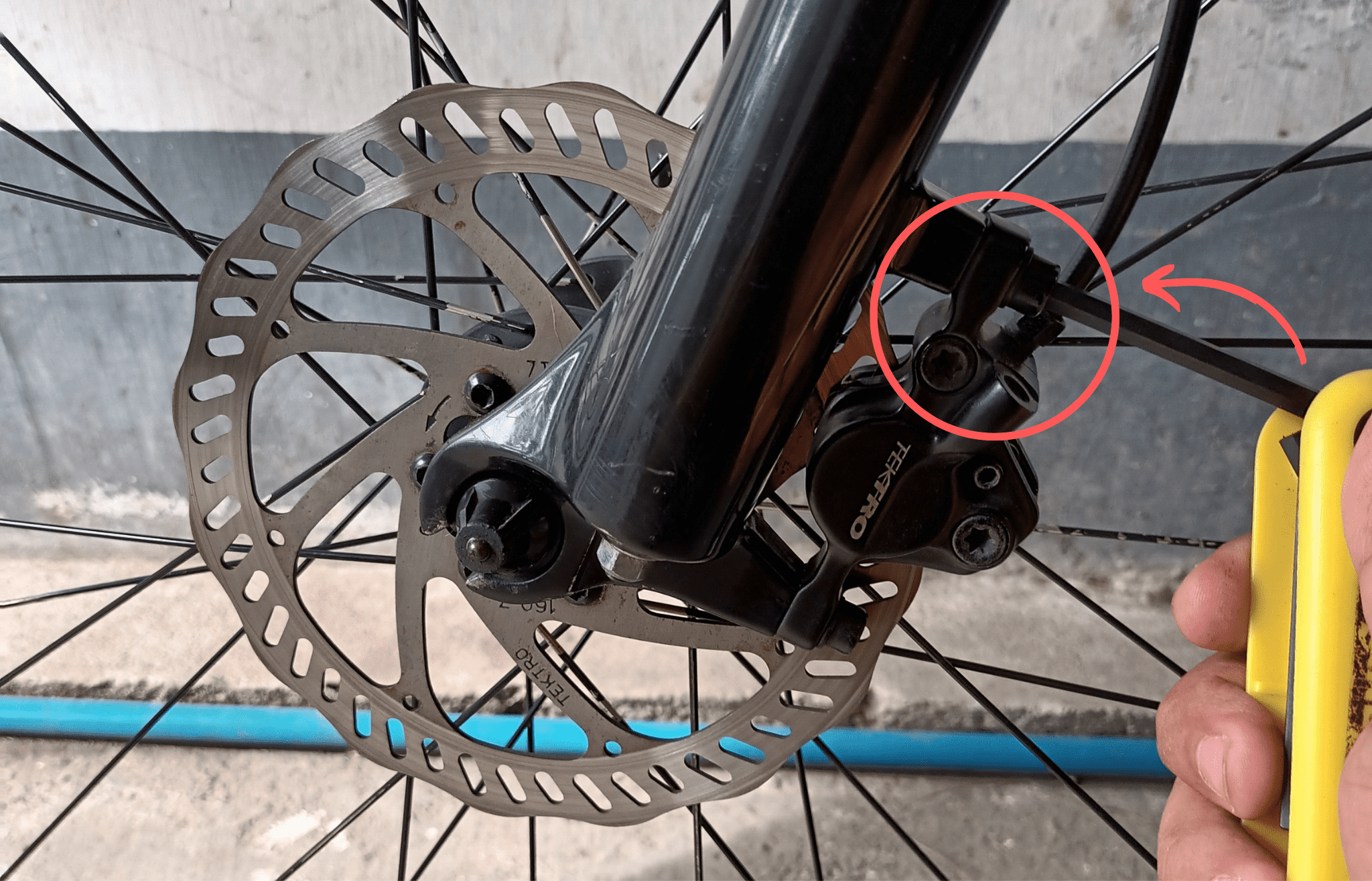 how to fix front brakes on a mountain bike