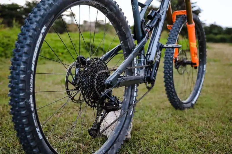 adjusting a rear derailleur on a mountain bike