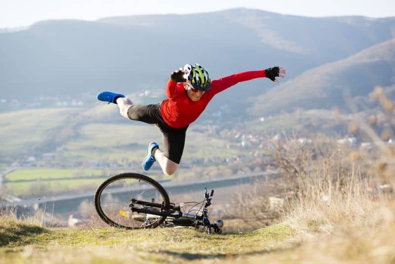 How to avoid injuries when mountain biking